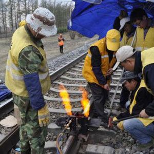 ���b���ؙC(j��)܉���ķ�ʽ����